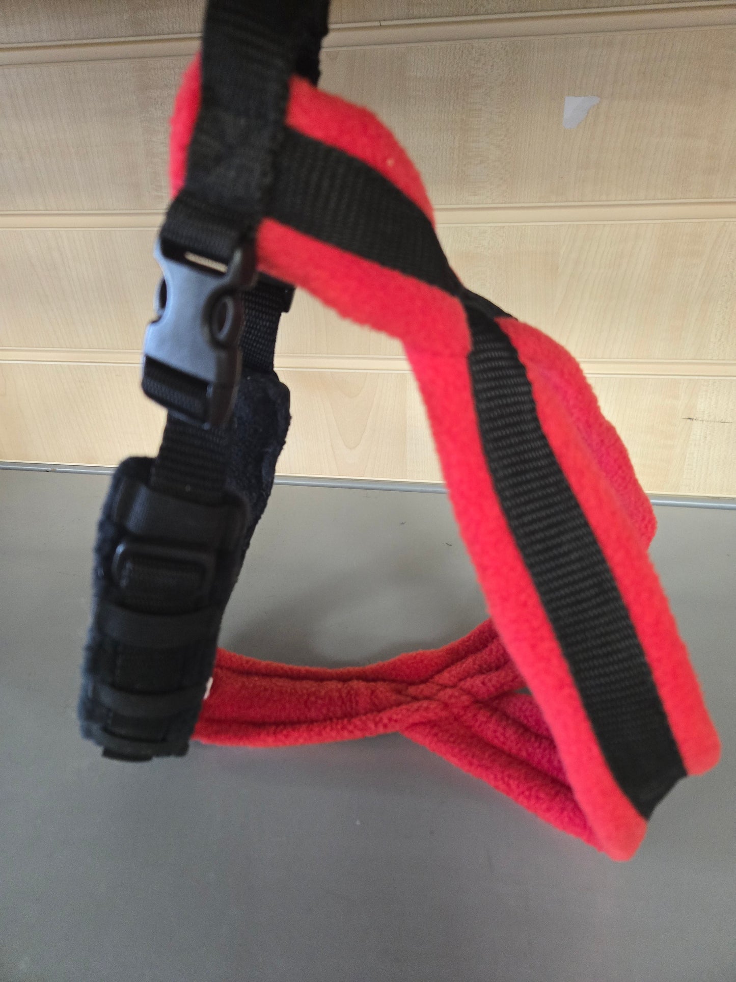 RED MED FLEECE HARNESS